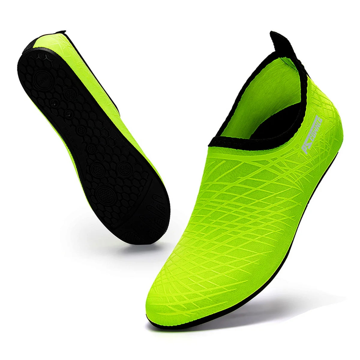 Chaussures de sport aquatique.